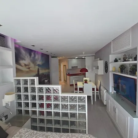 Apartment Estudio Ii Vistas Mar Nearby Train, Airport Malaga