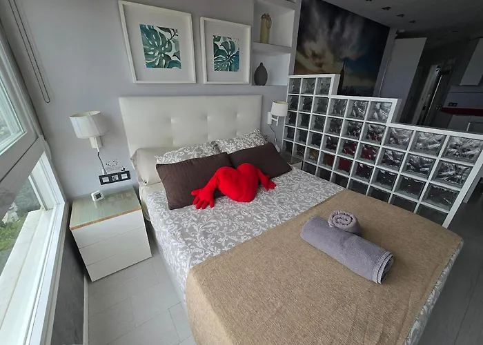 Апартаменты Estudio Ii Vistas Mar Nearby Train, Airport Malaga